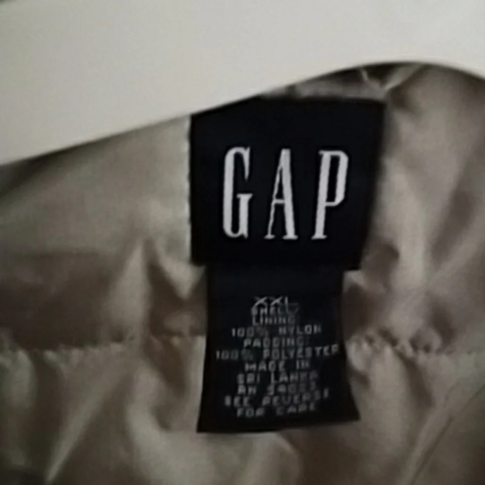 Woman's jacket - Picture 2 of 3